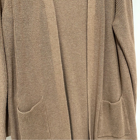 Old Navy Women's Tan Cardigan Sweater - Picture 2 of 3